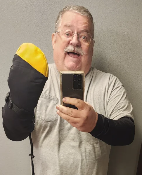 Alaskian Middle Finger Farnsworth.